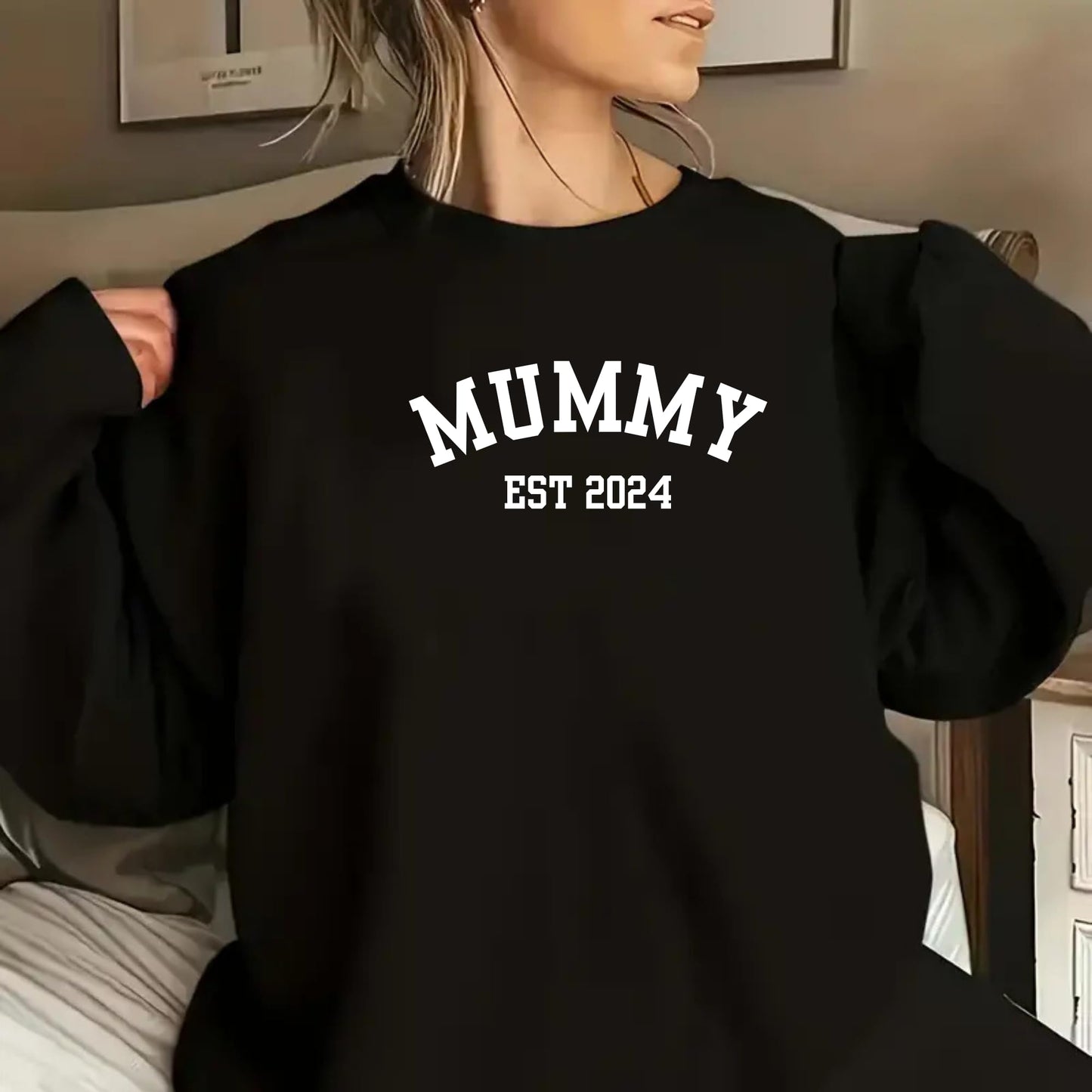 Be Buz Mummy Est. Custom Sweatshirt Personalized Year Mom Pullover New Mum Gift Idea Cute Pregnancy Reveal Long Sleeve Sweater