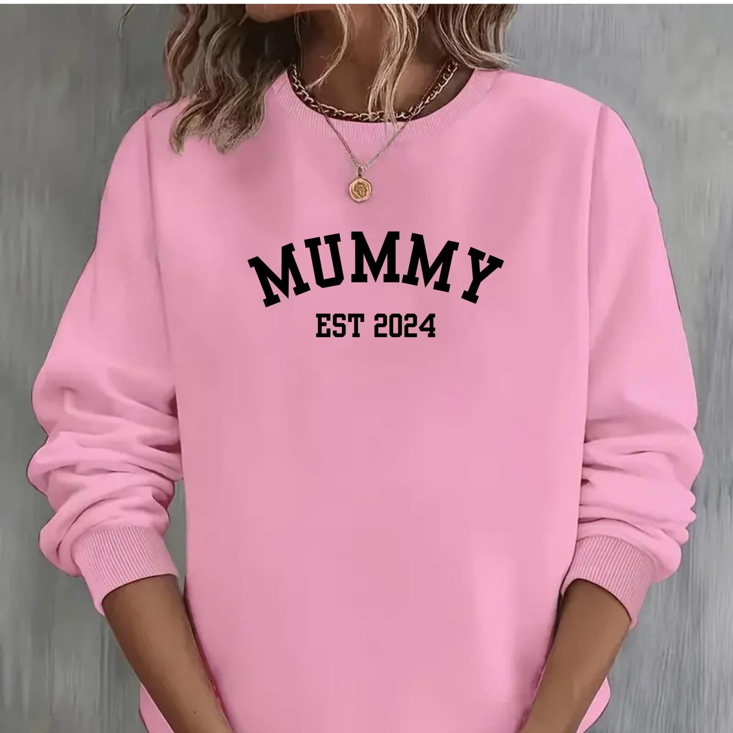 Be Buz Mummy Est. Custom Sweatshirt Personalized Year Mom Pullover New Mum Gift Idea Cute Pregnancy Reveal Long Sleeve Sweater