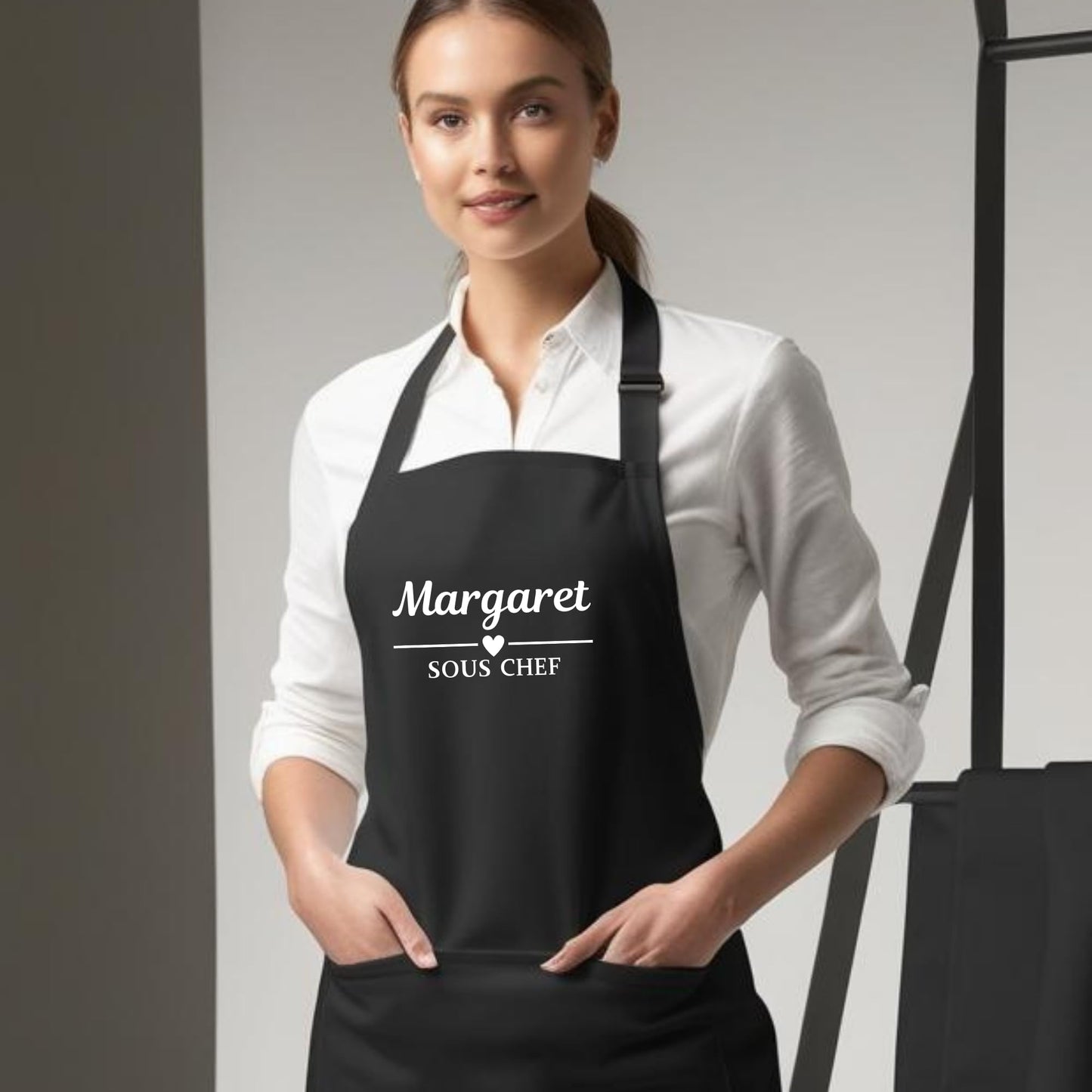 Sous Chef Apron Personalised Chef Aprons Grill Apron Gift for Him Her Aprons for Mens and Womens Dad Apron Kitchen Apron BBQ Apron Father Day Gift Black Apron