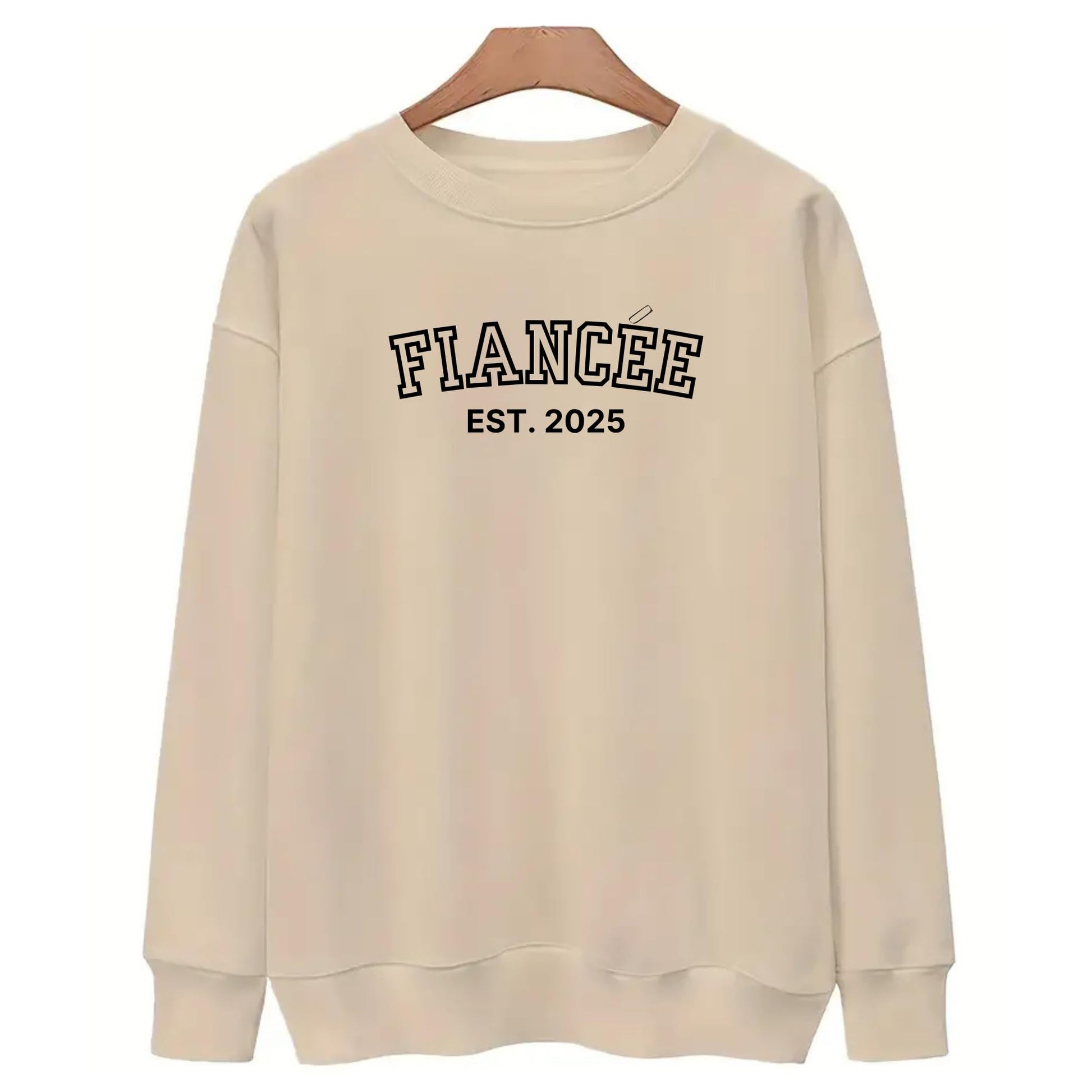 Be Buz Fiancée Est. 2025 Sweatshirt Engagement Gift for Women Future Bride Pullover Cute Bridal Shower Outfit Long Sleeve - Top Tee