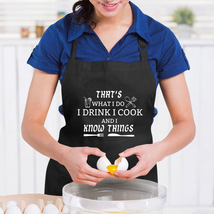 Funny BBQ Black Chef Aprons for Men, I Cook and I Know Things Adjustable Kitchen Cooking Aprons with Pocket Birthday Father’s Day Christmas Valentine’s Day Gifts for Dad, Husband