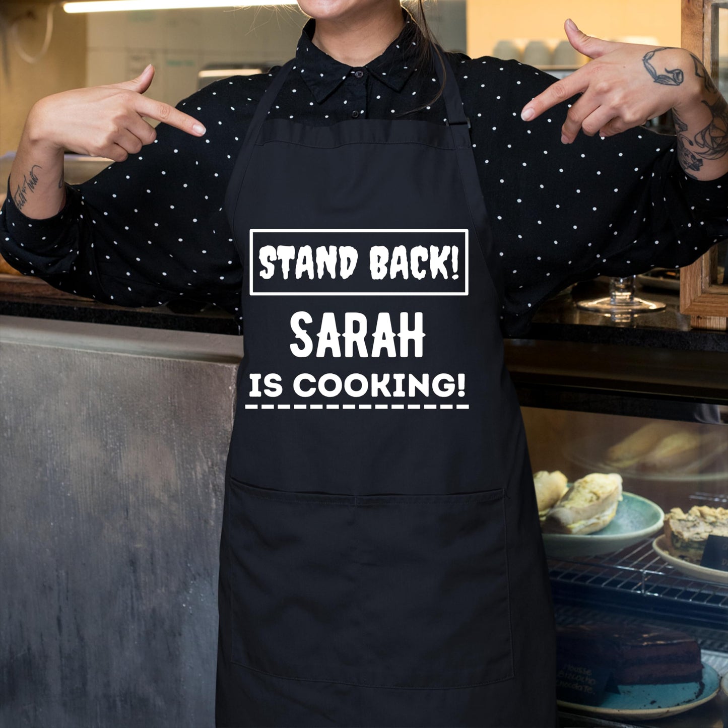 Stand Back Personlise Your Name Printed Apron For Kitchen BBQ grill chef Aprons for Men Women Create Personalised Apron with Pockets Custom Apron gift for Him Her